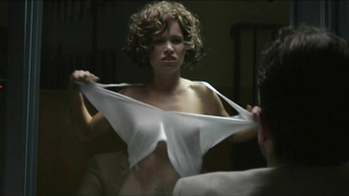 Marta Zmuda çıplak, Trzebiatowska'dan çıplak sahne, Ciacho'dan (2010) sahne