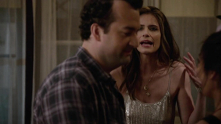 Аманда Пит обнаженная, сцена из Togetherness s02e02 (2016)