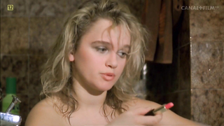 Katarzyna Figura desnuda, Liza Machulska desnuda, escena de Kingsajz (1988)