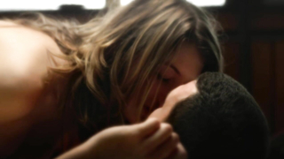 Olivia Andrup çıplak, Ecstasy'den (2011) seks sahnesi