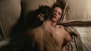 Louise Bourgoin nue, scène de sexe d'Un heureux événement (2011)