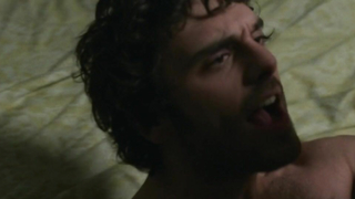 Louise Bourgoin nue, scène de sexe d'Un heureux événement (2011)