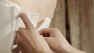 Lore Richter çıplak, Das Romeo, Prinzip'ten (2015) erotik sahne