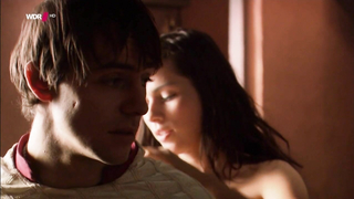 Nora Tschirner nuda, scena di sesso da Il Conclave (2006)