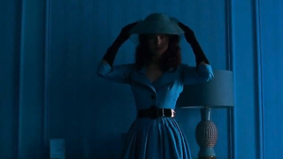 Ele Keats, Eros'tan (2004) çıplak, erotik sahne