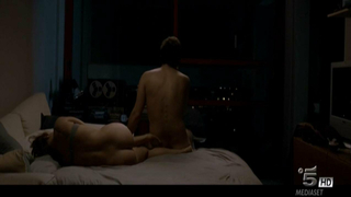 Lidia Vitale çıplak, La Doppia ora'dan (2009) seks sahnesi