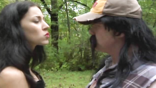 Nicola Fiore çıplak, Terörün Kanlı Osuruk Gölündeki (2009) seks sahnesi