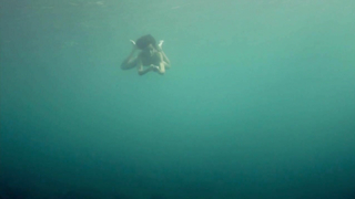 Elena Anaya desnuda, escena erótica de Hierro (2009)