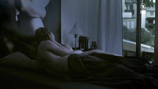 Anke Retzlaff çıplak, Die Ausbildung'dan (2010) seks sahnesi