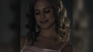 Alicia Vikander nue, scène érotique de The Danish Girl (2015)