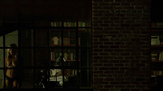 Malin Akerman nackt, erotische Szene aus Misconduct (2016)