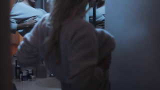 Памела Андерсон обнаженная, эротическая сцена из Connected (2015)