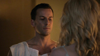 Viva Bianca nua, cena de sexo de Spartacus: Blood and Sand s01e12 (2010)