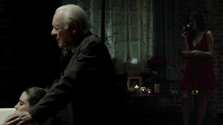 Luisa Moraes, Solace (2015) filminden çıplak, erotik sahne