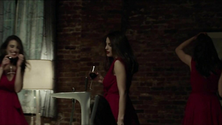 Luisa Moraes, Solace (2015) filminden çıplak, erotik sahne