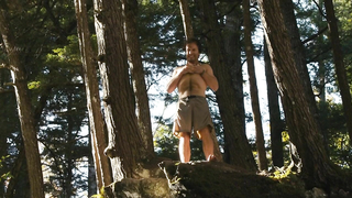 Eliza Coupe nua, cena de sexo de It's Us (2015)