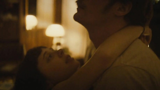 Bel Powley çıplak, The Diary of a Teenage Girl'den (2015) seks sahnesi