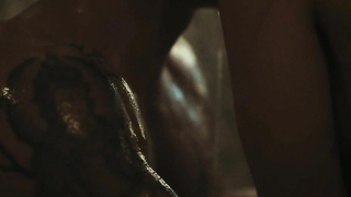 Kate del Castillo nuda, scena di sesso da Ingobernable s01e10 (2017)