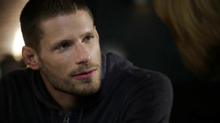 Эбигейл Уэйк и Алисия Уитт обнаженные, сцена секса из Kingdom s01e02, сцена секса из04 (2014)