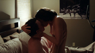 Morena Baccarin çıplak, Homeland s01e01'den (2011) seks sahnesi