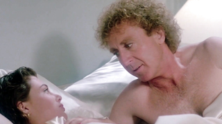 Kelly LeBrock nuda, scena di La donna in rosso (1984)