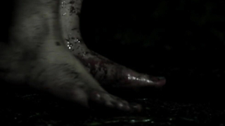 Ashley Laventure çıplak, Pinup Dolls on Ice (2013) filminden sahne