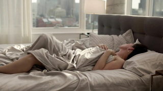 Maura Tierney seksi, The Affair s02e01'den (2015) seks sahnesi