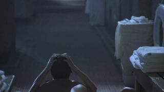 Jaime King seksi, Slackers'dan (2002) seks sahnesi