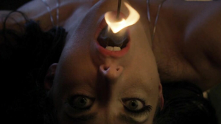 Tristan Risk çıplak, The Editor'dan (2014) sahne