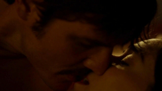 Паулина Гайтан обнаженная, сцена секса из Narcos s01e05, сцена секса из08 (2015)