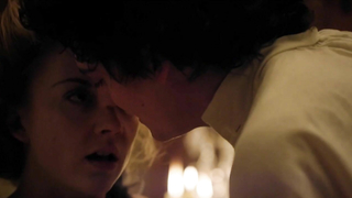 Natalie Dormer nue, scène de sexe de The Scandalous Lady W (2015)