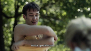 Sonja Gerhardt nuda, scena da Deutschland 83 s01e02 (2015)