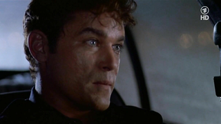 Sherrie Rose desnuda, escena de sexo de Unlawful Entry (1992)