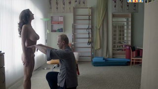 Mariya Shumakova çıplak, Sladkaya zhizn s02e02 (2015) filminden sahne