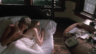 Karen Young nua, cena de Night Game (1989)