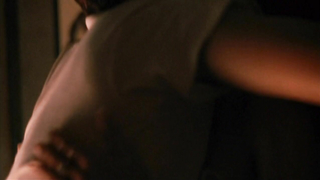 Дженнифер Билз обнаженная, сцена секса из фильма «Кровь и бетон» (1991)