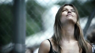 Ivana Milicevic çıplak, Banshee s02e05'ten sahne (2014)