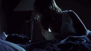 Nastassja Kinski çıplak, One Night Stand (1997) filminden seks sahnesi