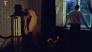 Monika Hilmerova nuda, scena di sesso da Pramen zivota (2000)