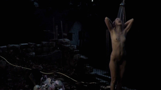 Jeanette Hain desnuda, escena de Dreileben s01e02 (2011)