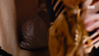 Evgeniya Kalinets çıplak, Ozabochennye ili Lyubov zla s01e18 (2015) filminden sahne