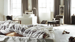 Nora Tschirner nuda, scena da Keinohrhasen (2007)