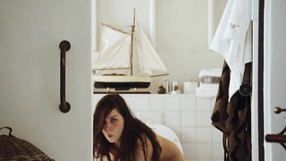 Nora Tschirner nuda, scena da Keinohrhasen (2007)