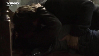 Laura Smet nua, cena de sexo de Pauline et François (2010)