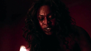 Yetide Badaki çıplak, American Gods'tan seks sahnesi s01e01 (2017)