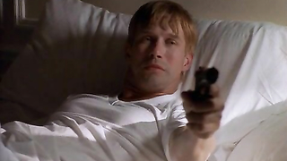 Cara Jedell çıplak, Bay Cinayet'ten (1998) seks sahnesi